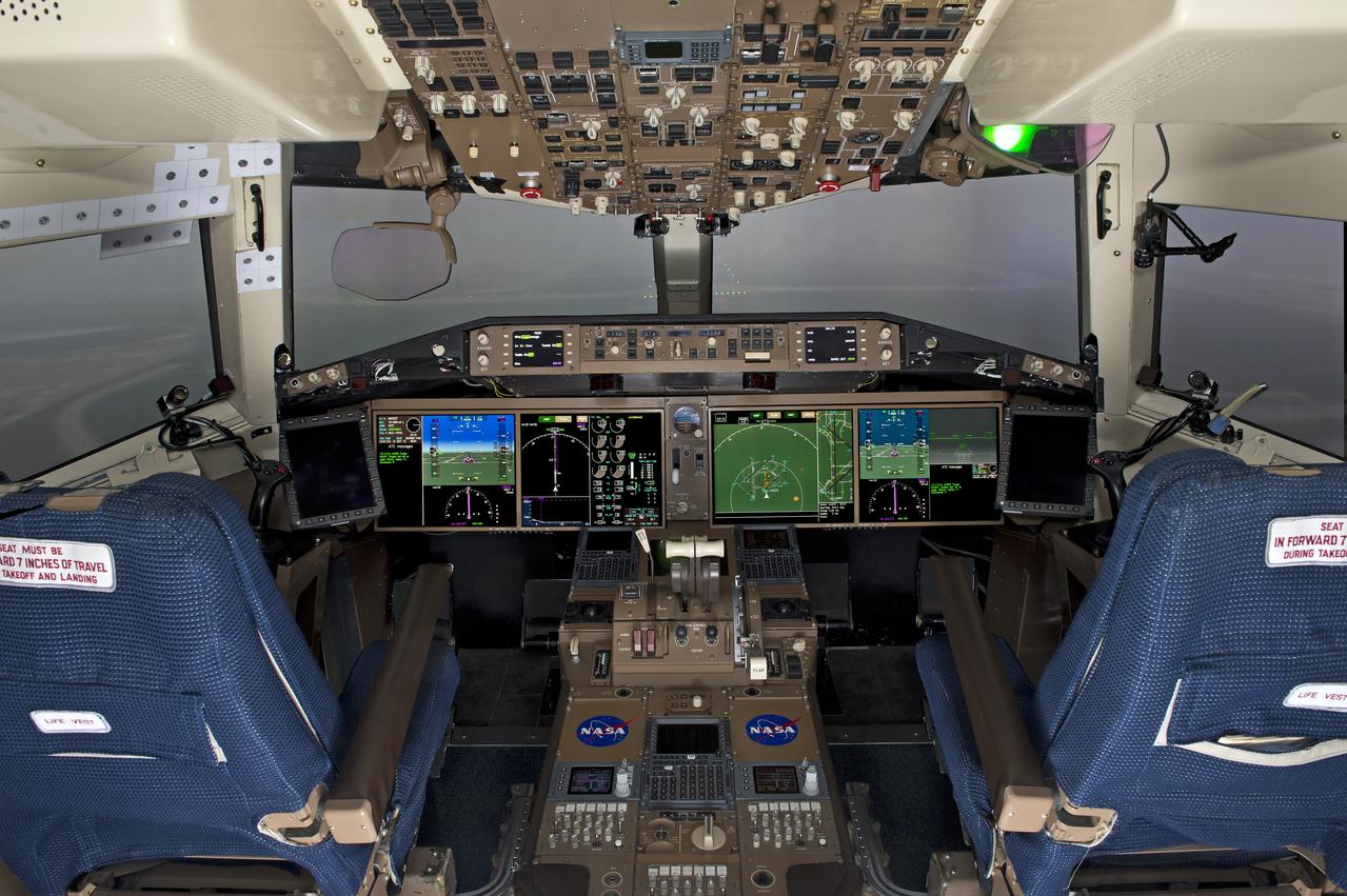 NextSafe 2.5 Motion Simulation Experiment Crew evaluation of vision system technologies