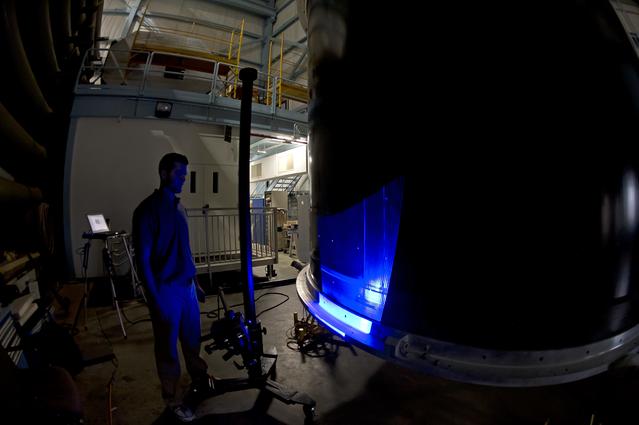NASA image: 13.1 Foot Diameter Fluted-Core Sandwich Composite Test Article 