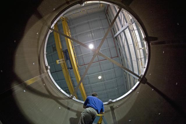 NASA image: 13.1 Foot Diameter Fluted-Core Sandwich Composite Test Article 