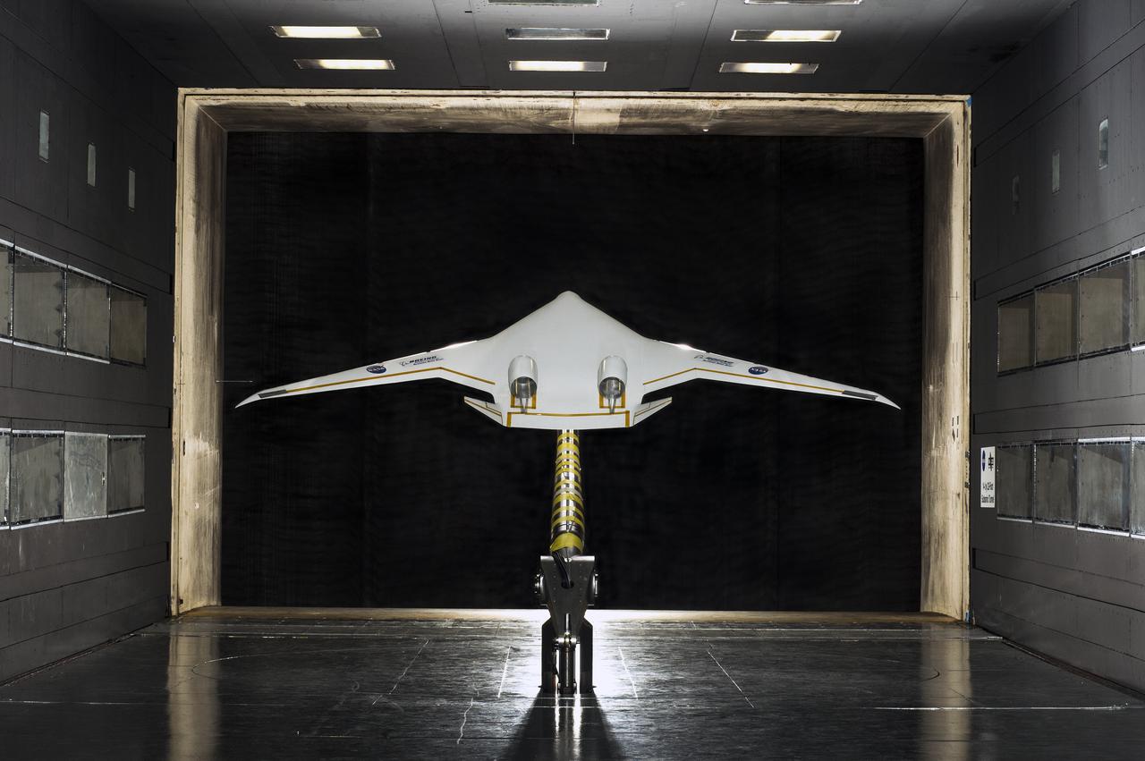 5.75% Scale Boeing BWB-0009G Model in NASA Langley 14x22 Foot Tunnel: Low speed aerodynamics test of BWB model with flow-thru nacelles in Langley 14x22 foot tunnel(test 617)