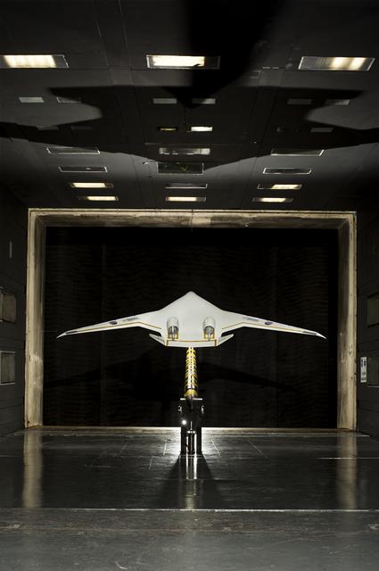 NASA image: 5.75% Scale Boeing BWB-0009G Model in NASA Langley 14x22 Foot Tu