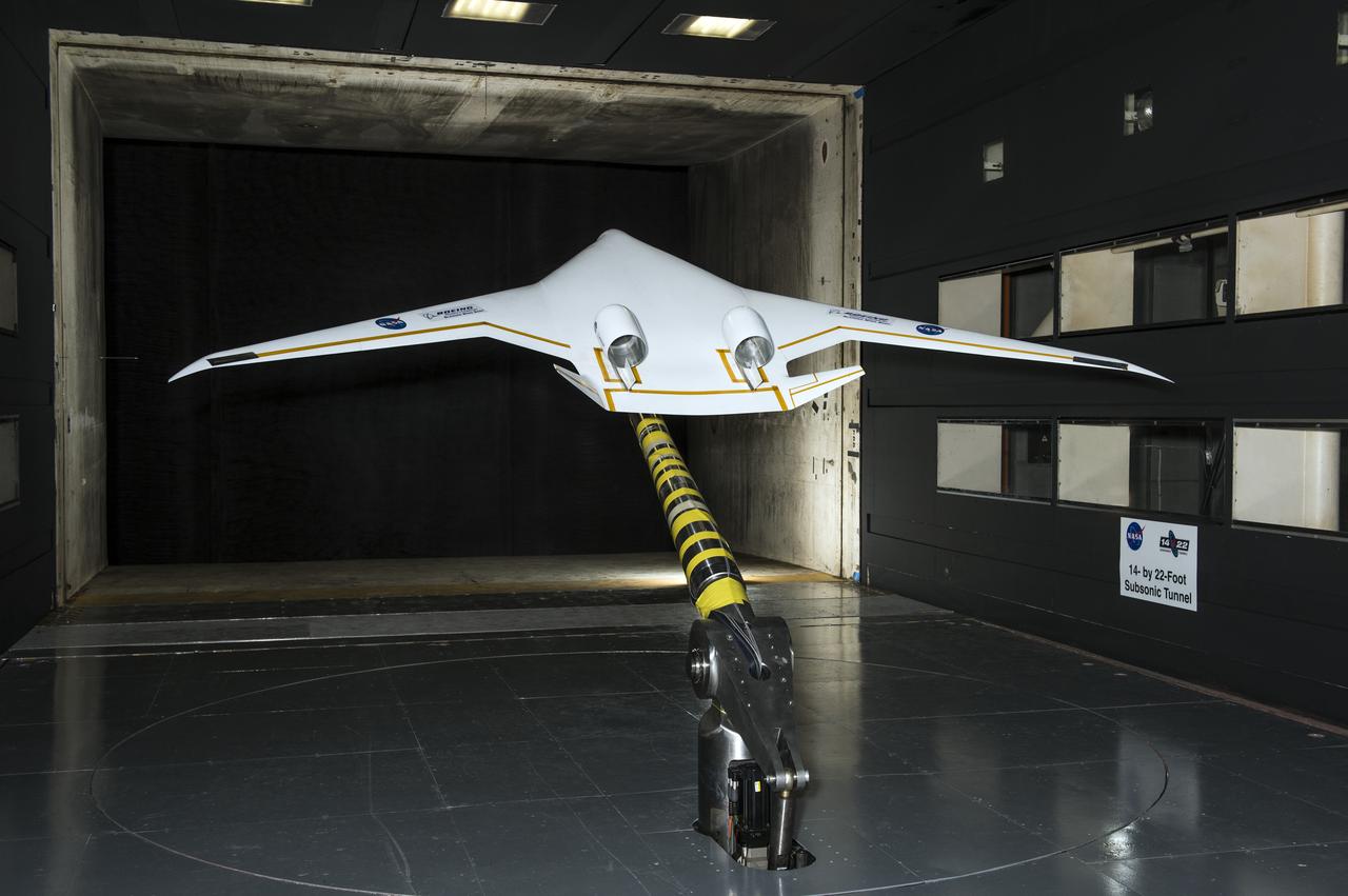 5.75% Scale Boeing BWB-0009G Model in NASA Langley 14x22 Foot Tunnel: Low speed aerodynamics test of BWB model with flow-thru nacelles in Langley 14x22 foot tunnel(test 617)