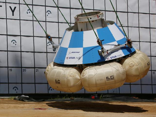 NASA image: Boeing CST-100 Starliner Land Drop Test