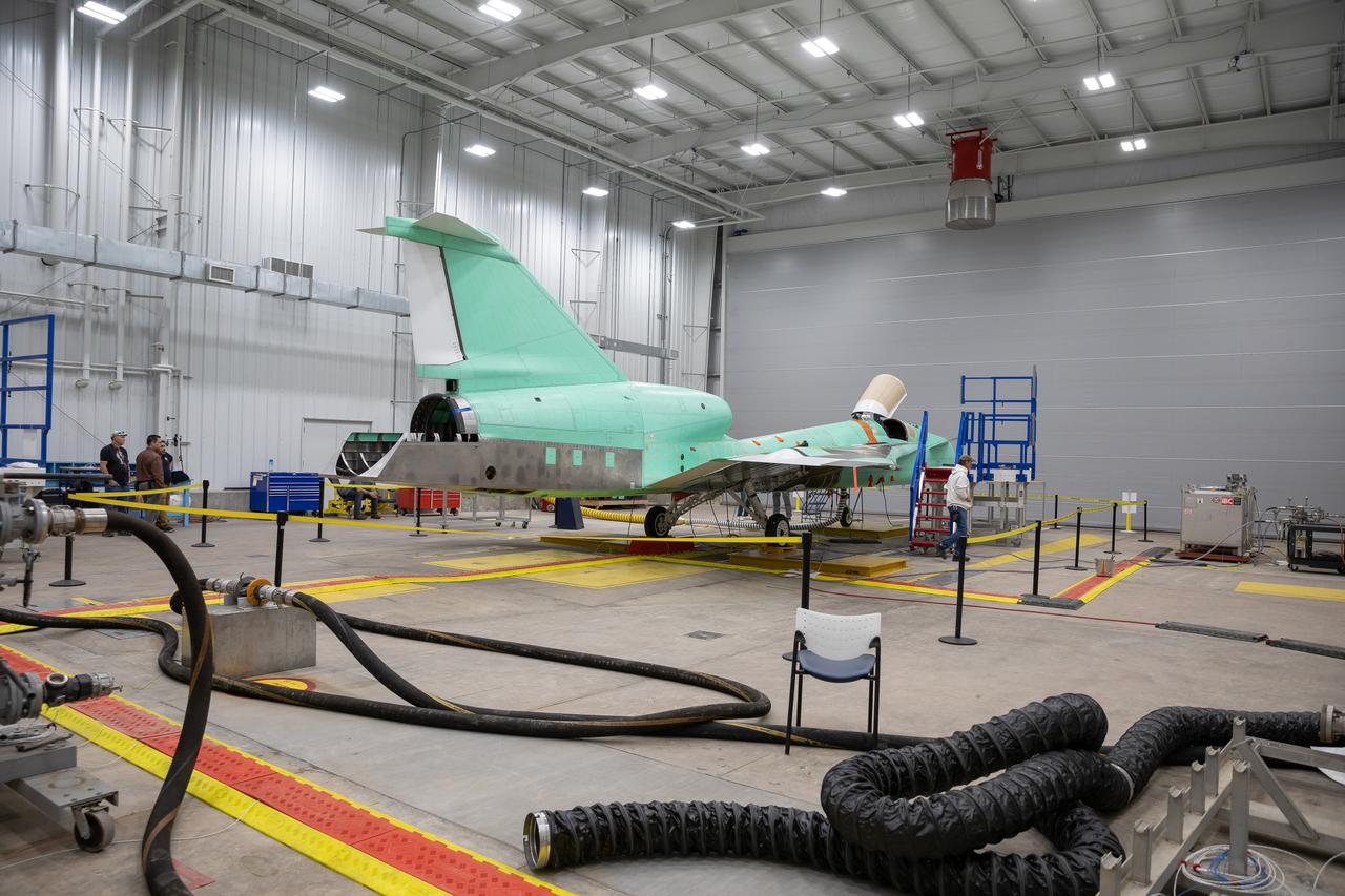 The X-59 sits in the fuel barn at Lockheed Martin in Fort Worth, Texas. While in the fuel barn, the X-59 underwent fuel tank calibration tests. During this phase, the X-59’s gas tanks were filled and fuel-remaining sensors inside the aircraft were checked.