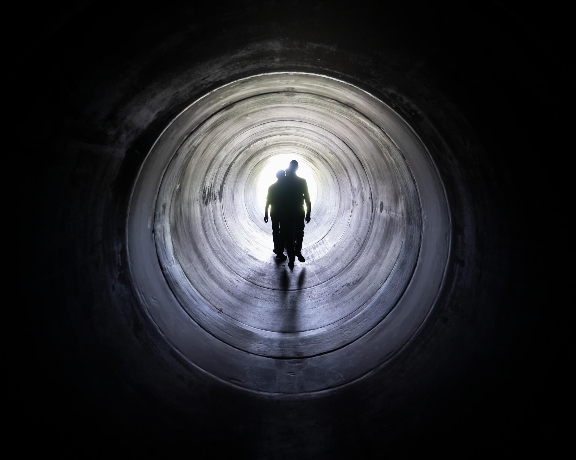 Research, Science, and Engineering Services (RSES) intern tour of the 8ft high temperature hypersonic wind tunnel (8ft HTT/B1265)