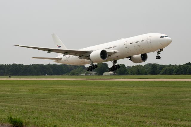 NASA's B777 Sports New Paint Job