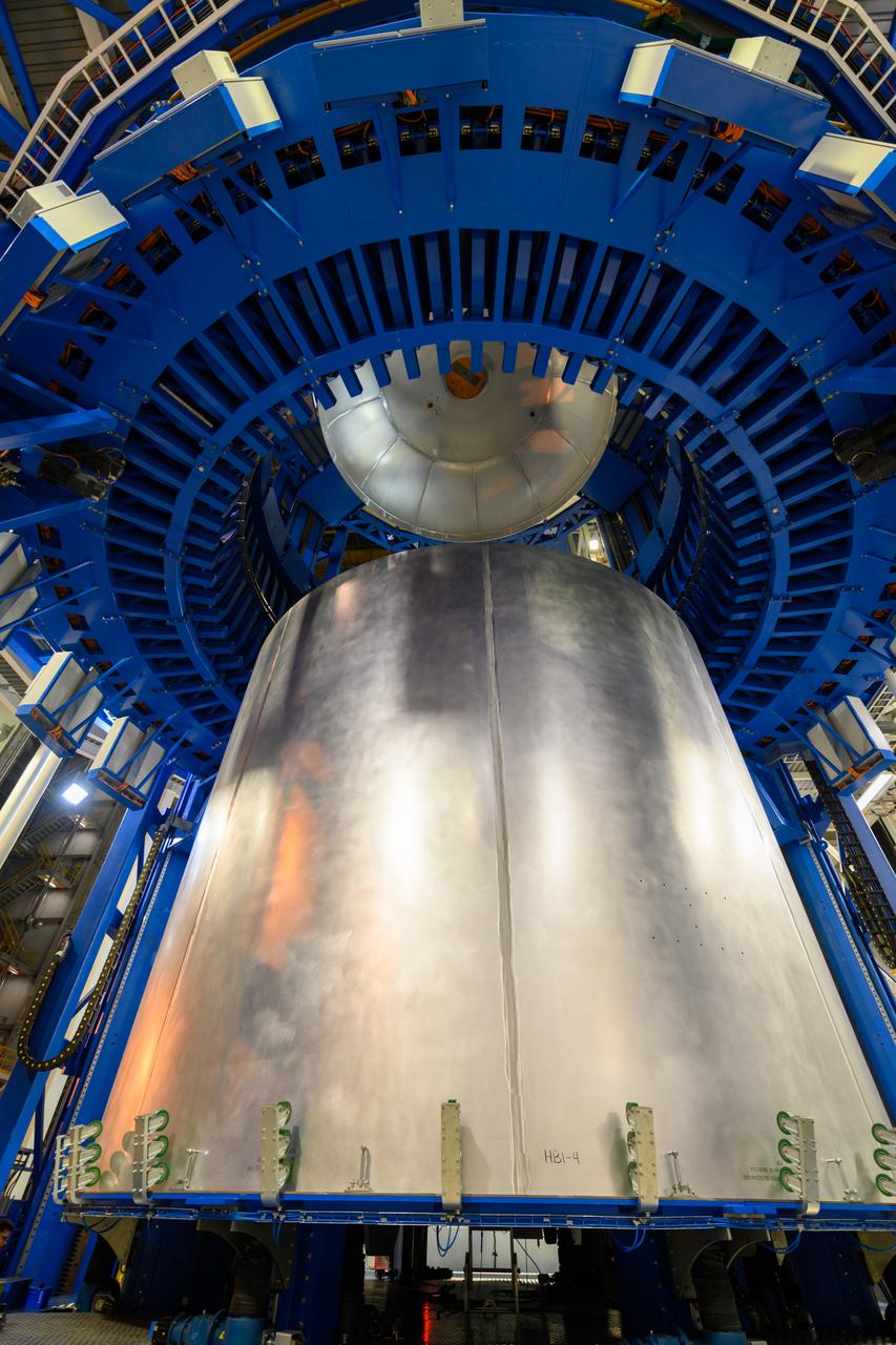 Space Launch System Corestage-2 Liquid Hydrogen(LH2) tank is under construction at NASA's Michoud Assembly Facility. Here you can see 1 of 5 barrels being loaded in the Vertical Assembly Center tool where it will be welded.