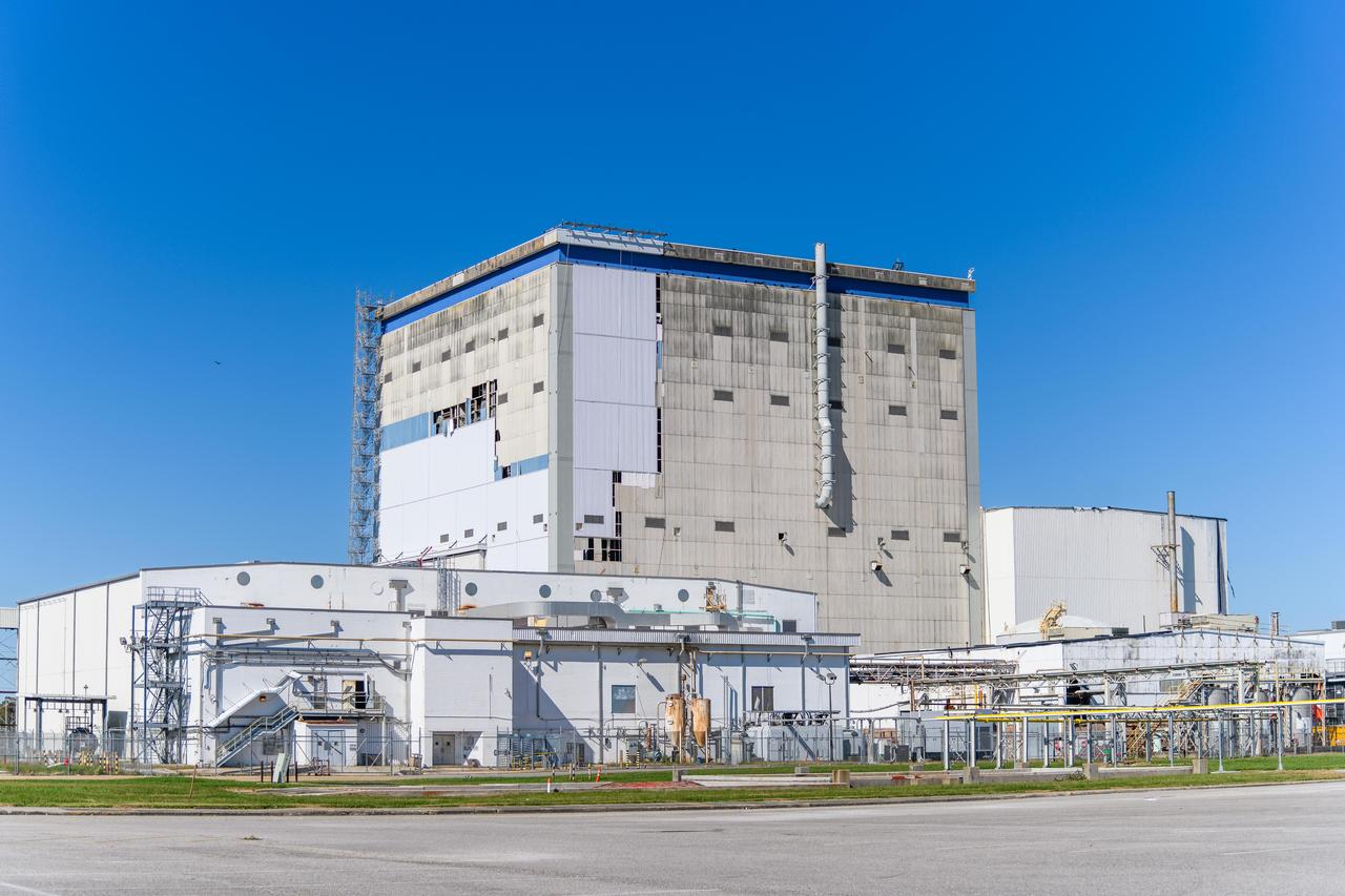 Hurricane Zeta damage to NASA’s Michoud Assembly Facility – South side of Bldg. 110 the Vertical Assembly Building (VAB).