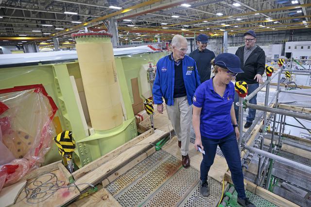 NASA image: NASA Administrator Bill Nelson & Deputy Administrator Pam Melroy visit MAF