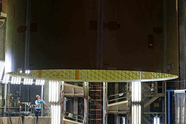 NASA image: NASA Moves Artemis IV Engine Section