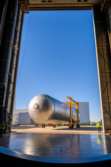 NASA image: Liquid Hydrogen Tank for Artemis III Moves on to Next Phase of Production