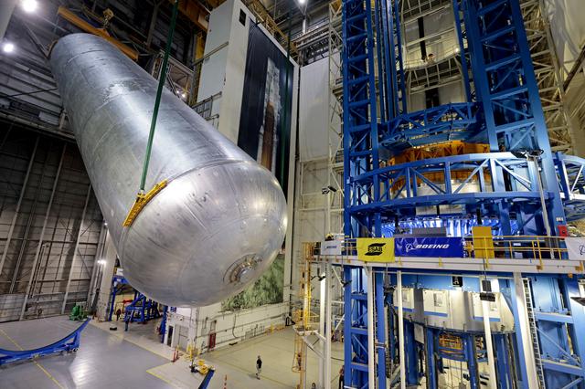 NASA image: Liquid Hydrogen Tank for Artemis III Moves on to Next Phase of Production 