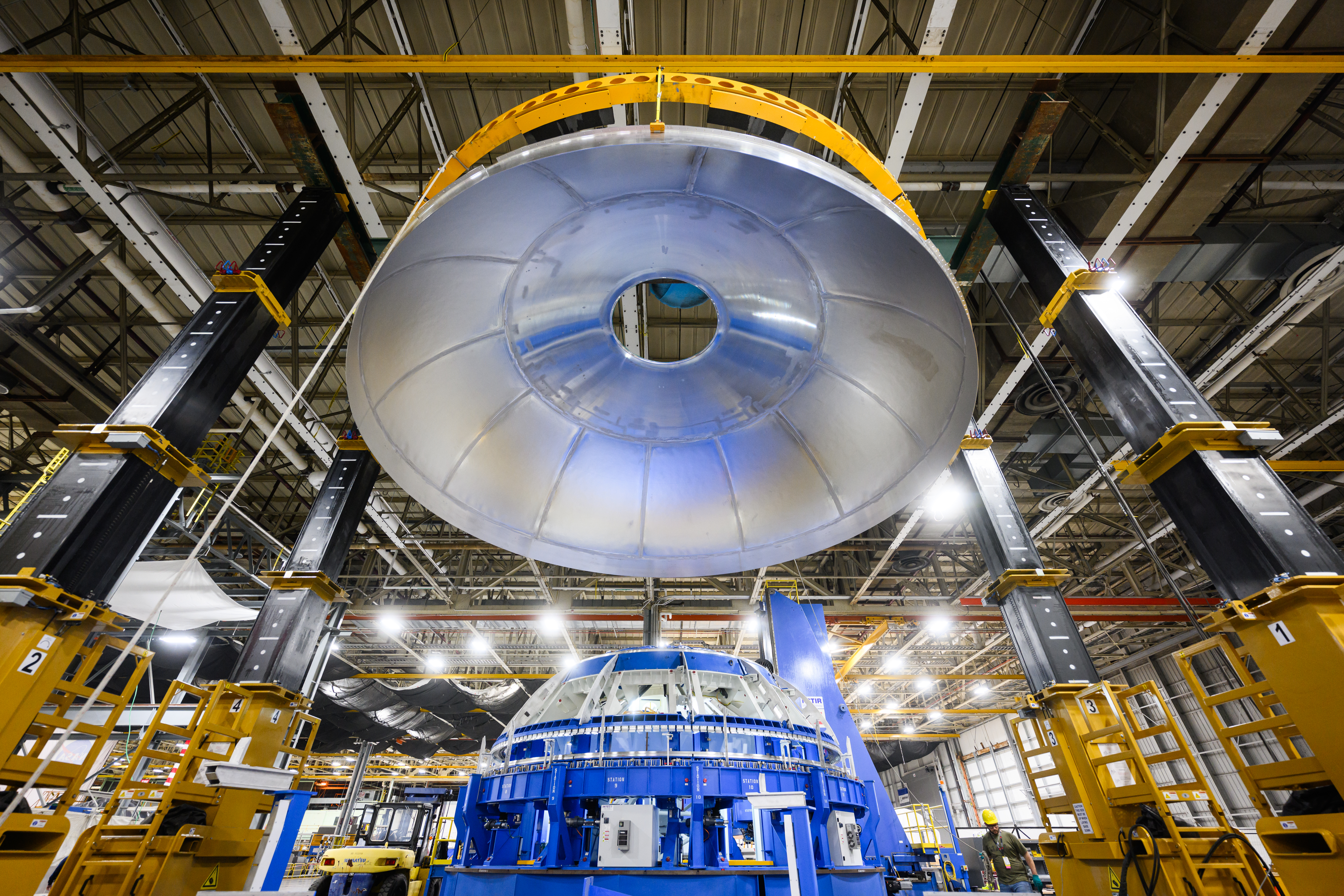 SLS Exploration Upper Stage Test Article Offloaded in Area 94
