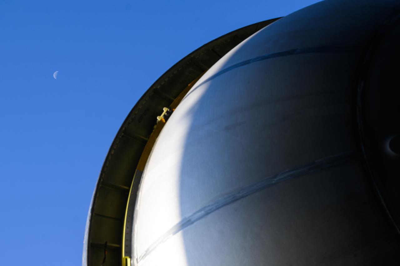 Move crews at NASA’s Michoud Assembly Facility in New Orleans  move a liquid oxygen tank for its SLS (Space Launch System) rocket from the vertical assembly building into a nearby cell on Dec. 23. The tank, which will be used on the core stage of the agency’s Artemis III mission, will be primed using an automated process in preparation for application of its thermal protection system.   The propellant tank is one of five major elements that make up the 212-foot-tall rocket stage. The core stage, along with its four RS-25 engines, produce more than two million pounds of thrust to help launch NASA’s Orion spacecraft, astronauts, and supplies beyond Earth’s orbit and to the lunar surface for Artemis.