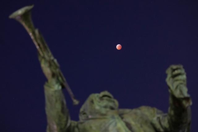 NASA image: Blood Moon Lunar Eclipse 2025
