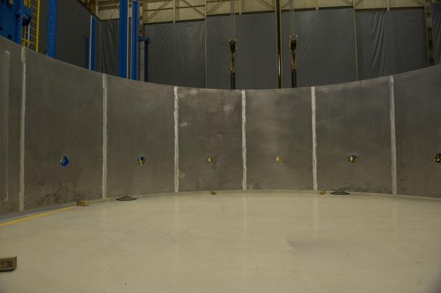 NASA image: SLS core stage simulator