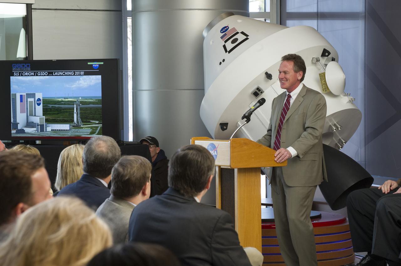 MIKE BOLGER ADDRESSES AUDIENCE AT SLS ALL HANDS