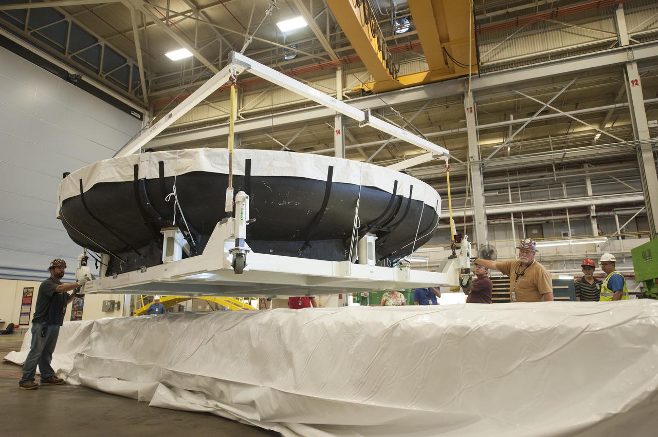 THE ORION HEAT SHIELD, WHICH WAS AT NASA’S MARSHALL SPACE FLIGHT CENTER FROM MARCH-MAY 2015 FOR ENGINEERING AND ANALYSIS, IS READIED FOR DEPARTURE AT THE END OF ITS STAY. THE HEAT SHIELD’S ABLATED SURFACE MATERIAL WAS REMOVED AT MARSHALL FOR ANALYSIS, USING THE CENTER’S STATE-OF-THE-ART SEVEN-AXIS MILLING MACHINE. IT NEXT WILL GO TO NASA’S LANGLEY RESEARCH CENTER FOR WATER-IMPACT TESTING. NASA’S JOHNSON SPACE CENTER LEADS THE ORION PROGRAM FOR NASA.