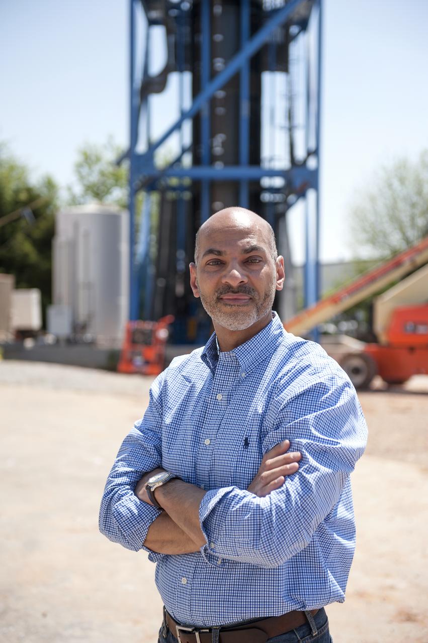 NASA ENGINEER BRYAN BARLEY IS LEADING WORK ON AN ADVANCED BOOSTER CONCEPT DESIGN FOR NASA'S SPACE LAUNCH SYSTEM.
