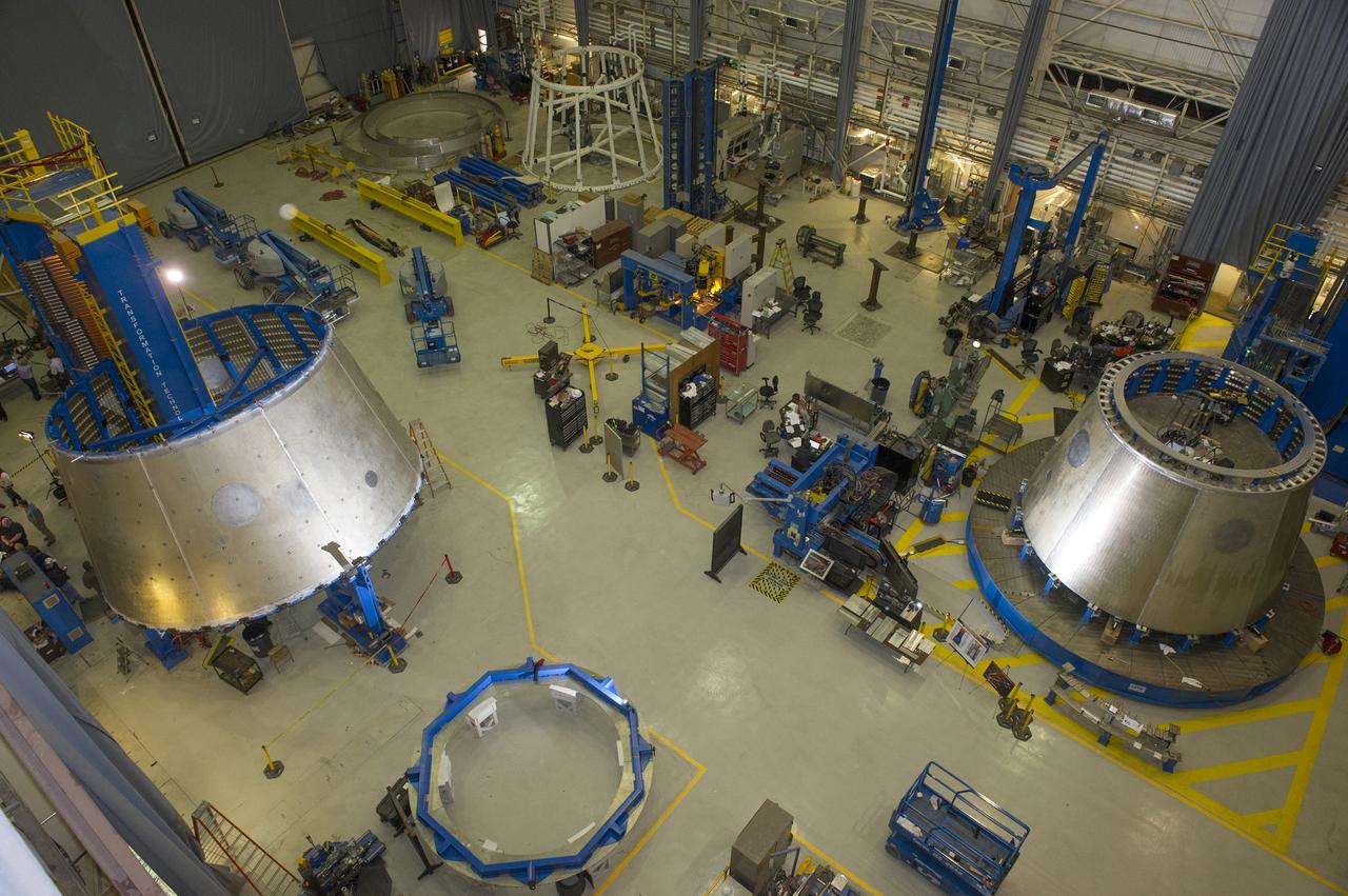 BLDG. 4755 HIGH BAY OVERVIEW SHOWING LVSA FORWARD CONE (RIGHT) AND AFT CONE (LEFT) SECTIONS.