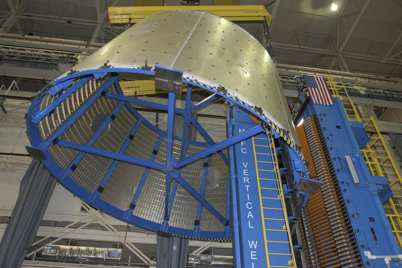 LAUNCH VEHICLE STAGE ADAPTER (LVSA) AFT CONE MOVE FROM THE VERTICAL WELD TOOL TO THE FLOOR OF BLDG 4755