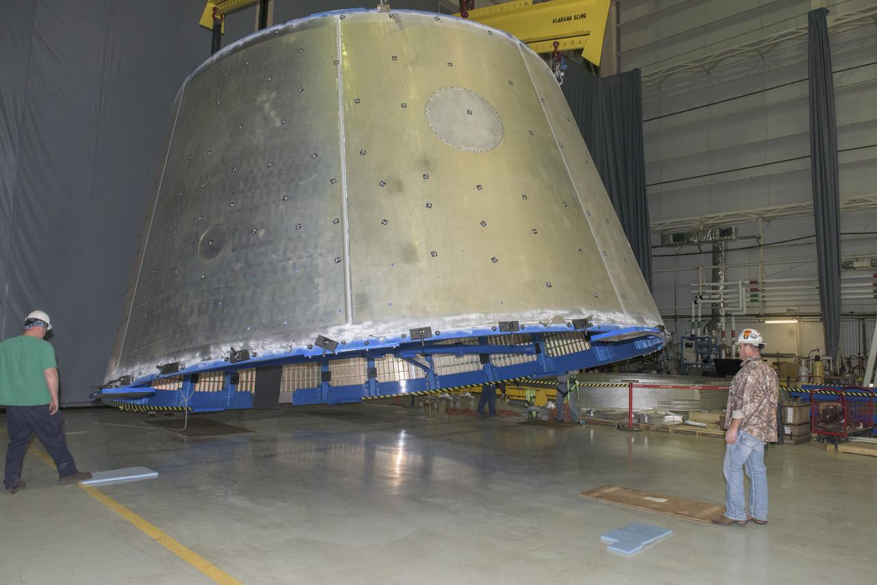 LAUNCH VEHICLE STAGE ADAPTER (LVSA) AFT CONE MOVE FROM THE VERTICAL WELD TOOL TO THE FLOOR OF BLDG 4755