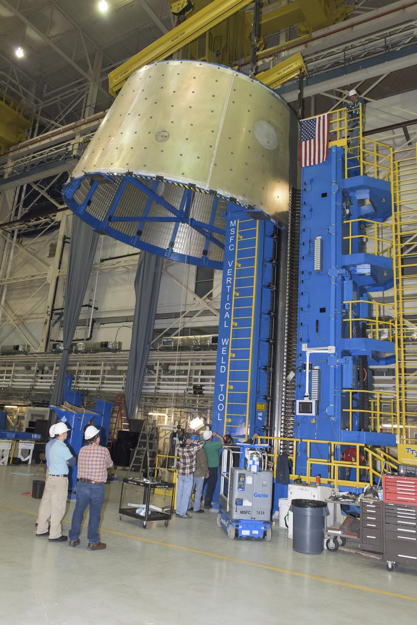 LAUNCH VEHICLE STAGE ADAPTER (LVSA) AFT CONE MOVE FROM THE VERTICAL WELD TOOL TO THE FLOOR OF BLDG 4755