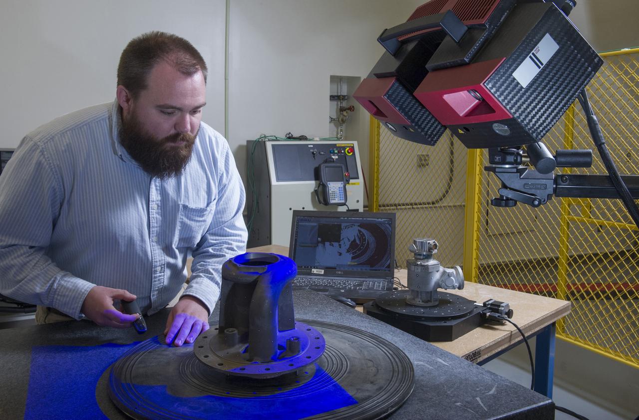 JOHN IVESTER PERFORMING STRUCTURED LIGHT SCANNING OF HERITAGE HARDWARE TO CAPTURE THE AS-BUILT GEOMETRY. 