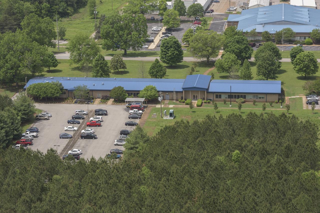 AERIAL PHOTOGRAPHS OF MSFC-4249