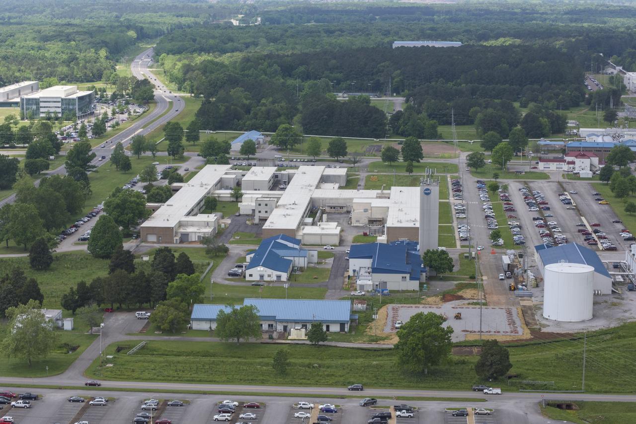 AERIAL PHOTOGRAPHS OF MSFC-4487