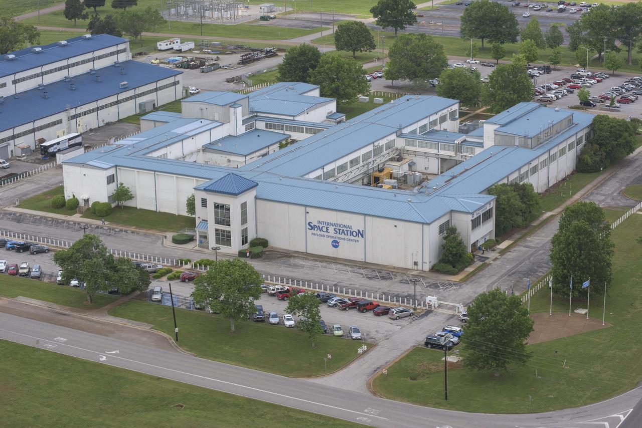 AERIAL PHOTOGRAPHS OF MSFC-4663