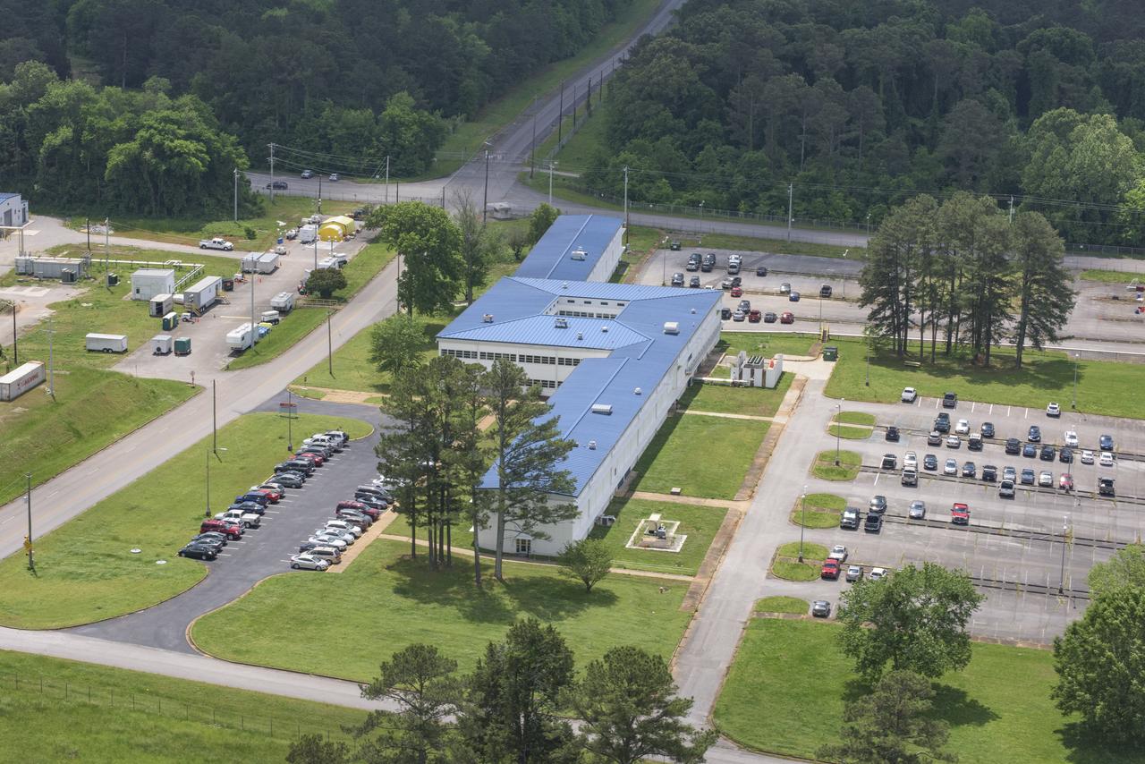 AERIAL PHOTOGRAPHS OF MSFC-4666