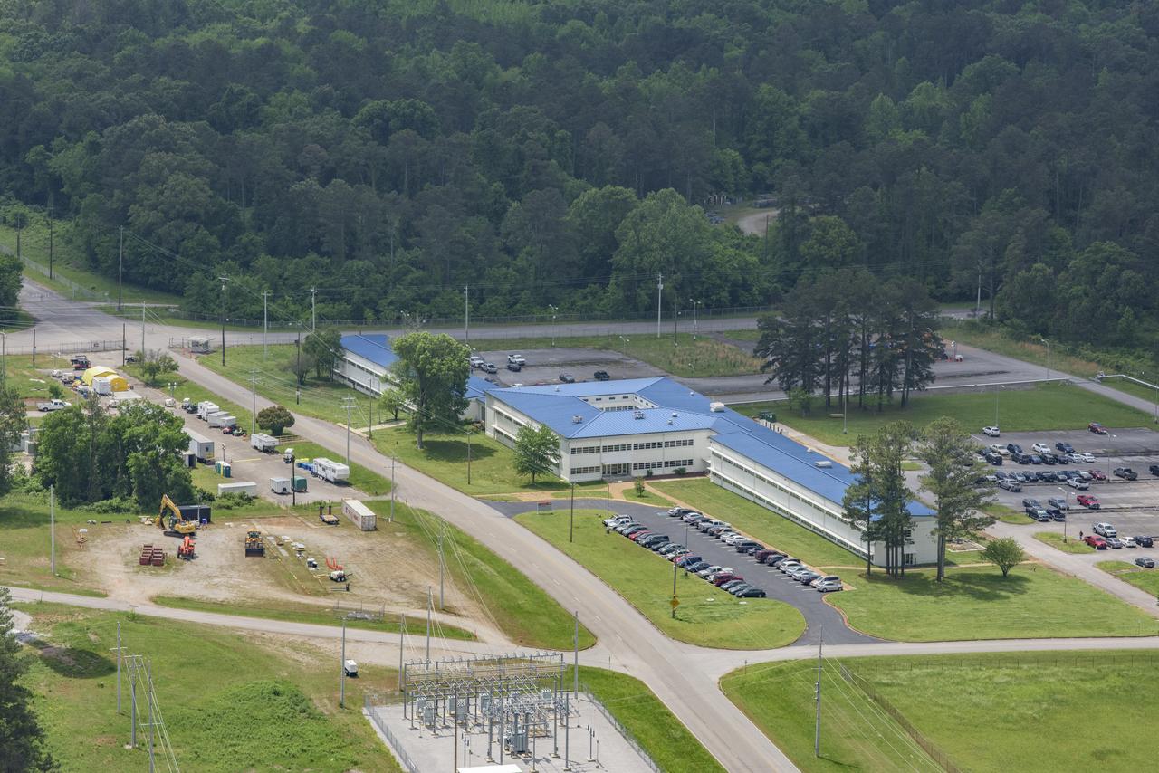 AERIAL PHOTOGRAPHS OF MSFC-4666