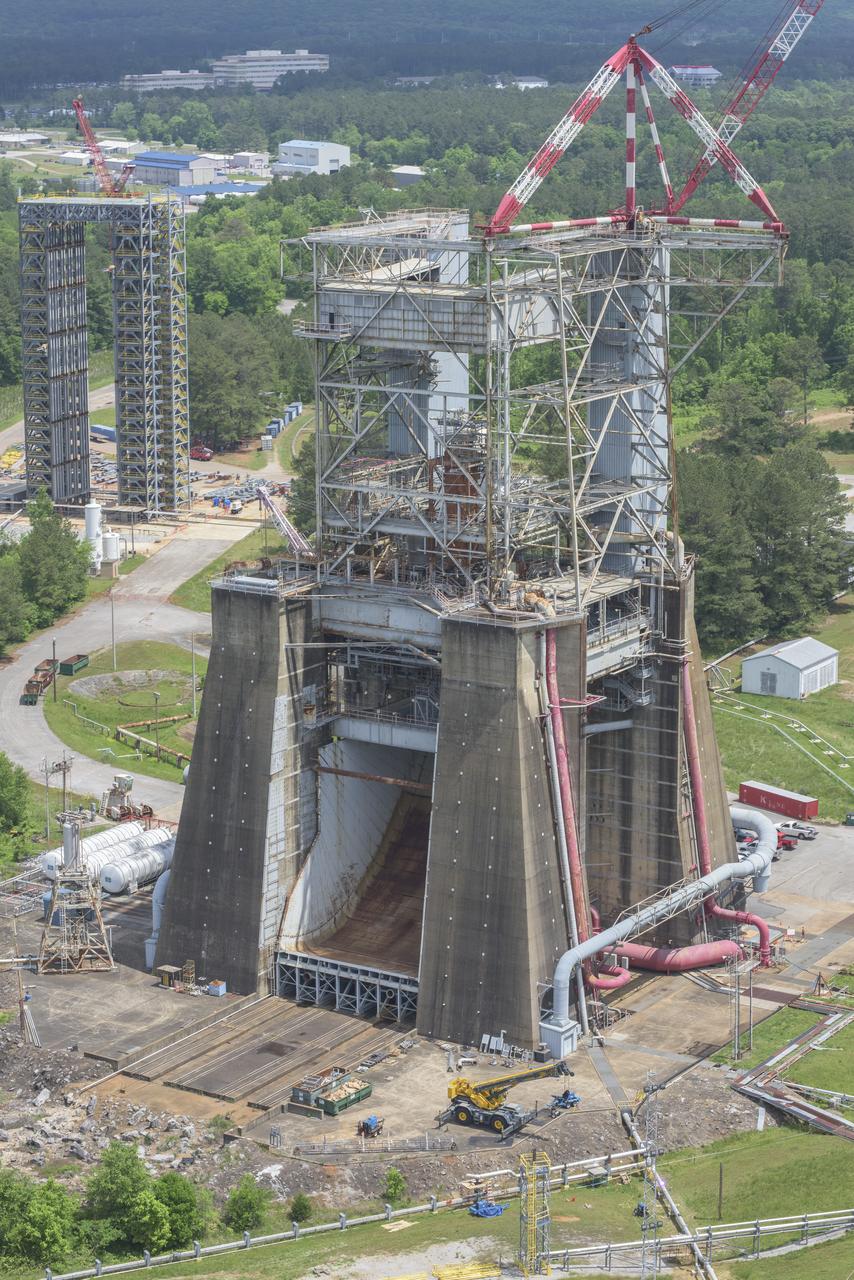 AERIAL PHOTOGRAPHS OF MSFC-4670 TTB