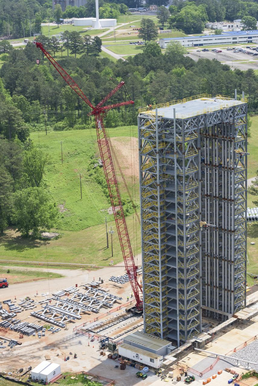 AERIAL PHOTOGRAPHS OF MSFC-4693