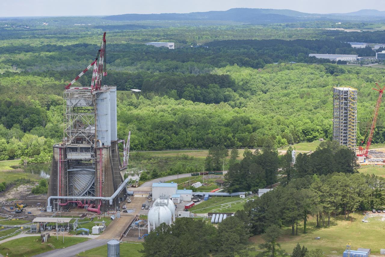 AERIAL PHOTOGRAPHS OF MSFC-4693