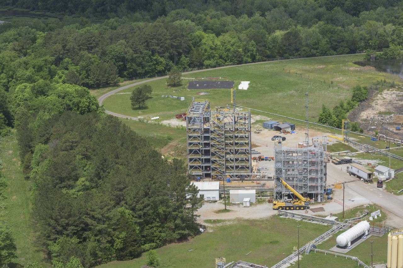 AERIAL PHOTOGRAPHS OF MSFC-4697