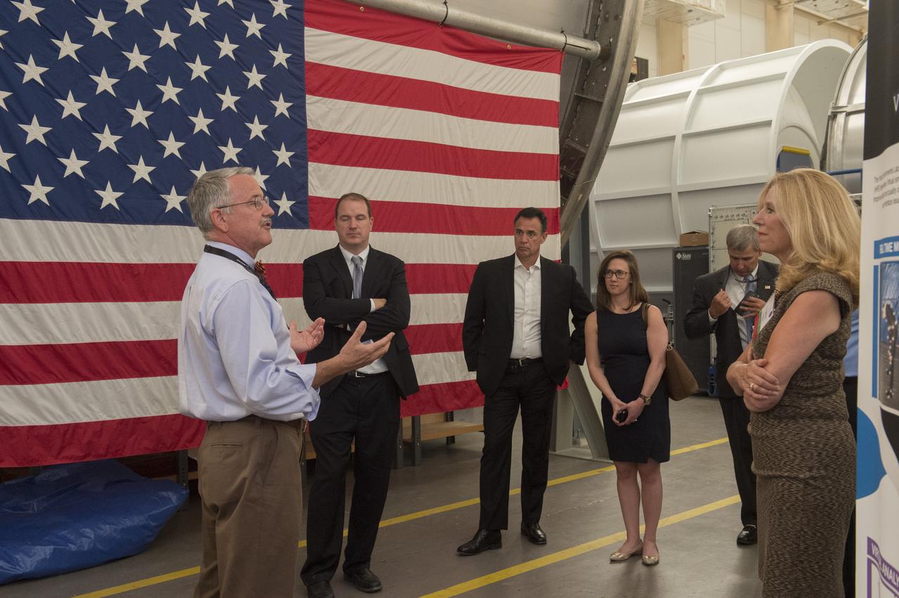 SUZANNE SPAULDING AND STAFF ARE BRIEFED ABOUT DEEP SPACE HABITAT BY CHARLIE DISCHINGER