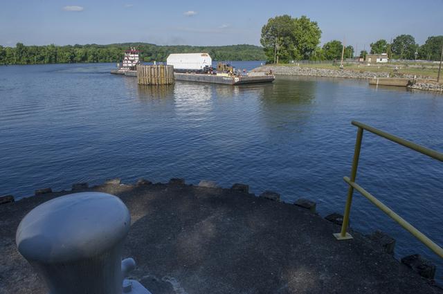 NASA image: SLS INTERIM CRYOGENIC PROPULSION STAGE TEST ARTICLE ARRIVAL