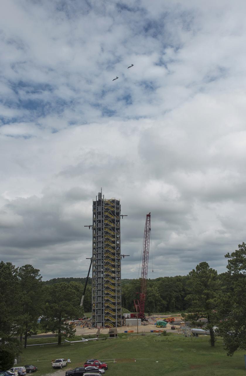 ASTRONAUTS BARRY "BUTCH” WILMORE, VICTOR GLOVER, DON PETTIT AND STEPHANIE WILSON SOAR ABOVE TEST STAND 4693 IN #NASA T-38 JETS ON AUG. 9, 2016