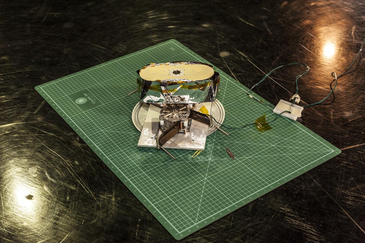 NEAR EARTH ASTEROID (NEA) SAIL TEAM PERFORMING A DEPLOYMENT OF THE FLIGHT-LIKE ENGINEERING DEVELOPMENT UNIT SOLAR SAIL. THE SAIL WAS MANUFACTURED AT NEXOLVE (HSV, AL) AND DEPLOYED FOR THE FIRST TIME AT MSFC ON AUGUST 4TH, 2016