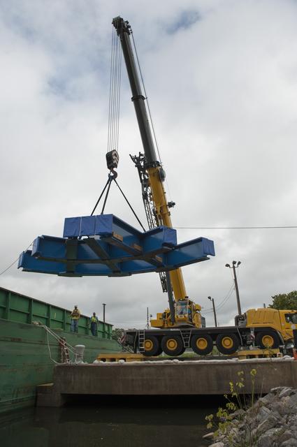 NASA image: SLS ENGINE SECTION PEDESTALS AND ENGINE SECTION SPIDER QUADRANTS