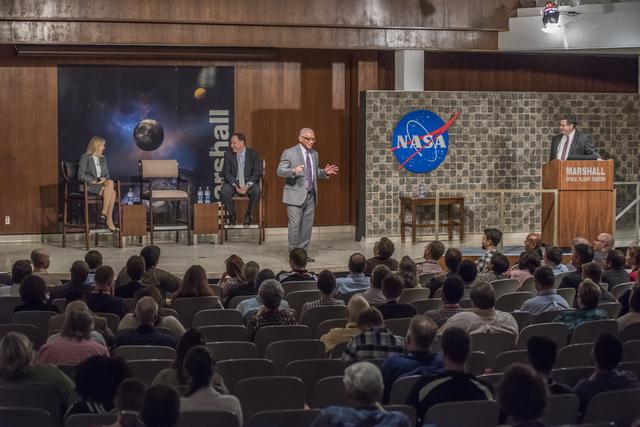 NASA image: MSFC ALL HANDS WITH NASA ADMINISTRATOR, CHARLES BOLDEN