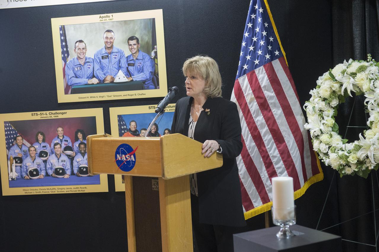 JODY SINGER, DEPUTY DIRECTOR OF NASA'S MARSHALL SPACE FLIGHT CENTER, ADDRESSES MARSHALL TEAM MEMBERS DURING NASA'S DAY OF REMEMBRANCE.