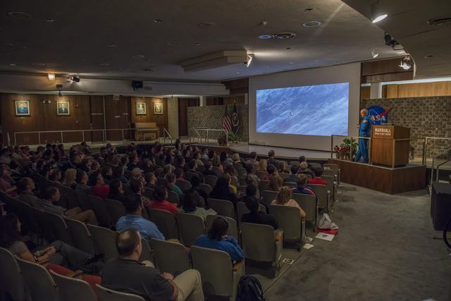 NASA image: EXPEDITION 47/48 CREW VISIT TO MSFC.