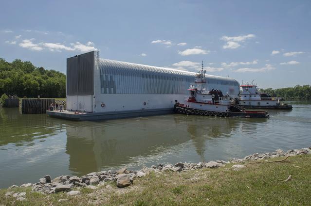 NASA image: Pegasus barge arrives at MSFC