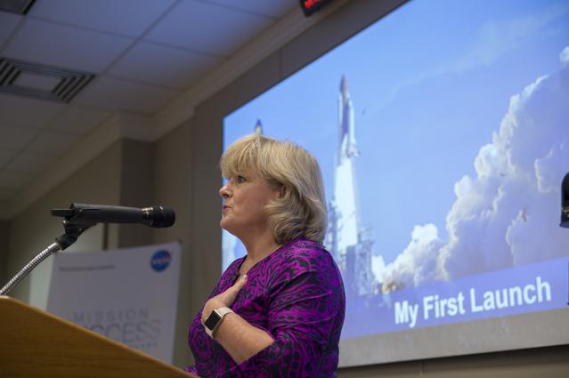 NASA image: Jody singer addresses the July, 2017 Shared Experiences Forum