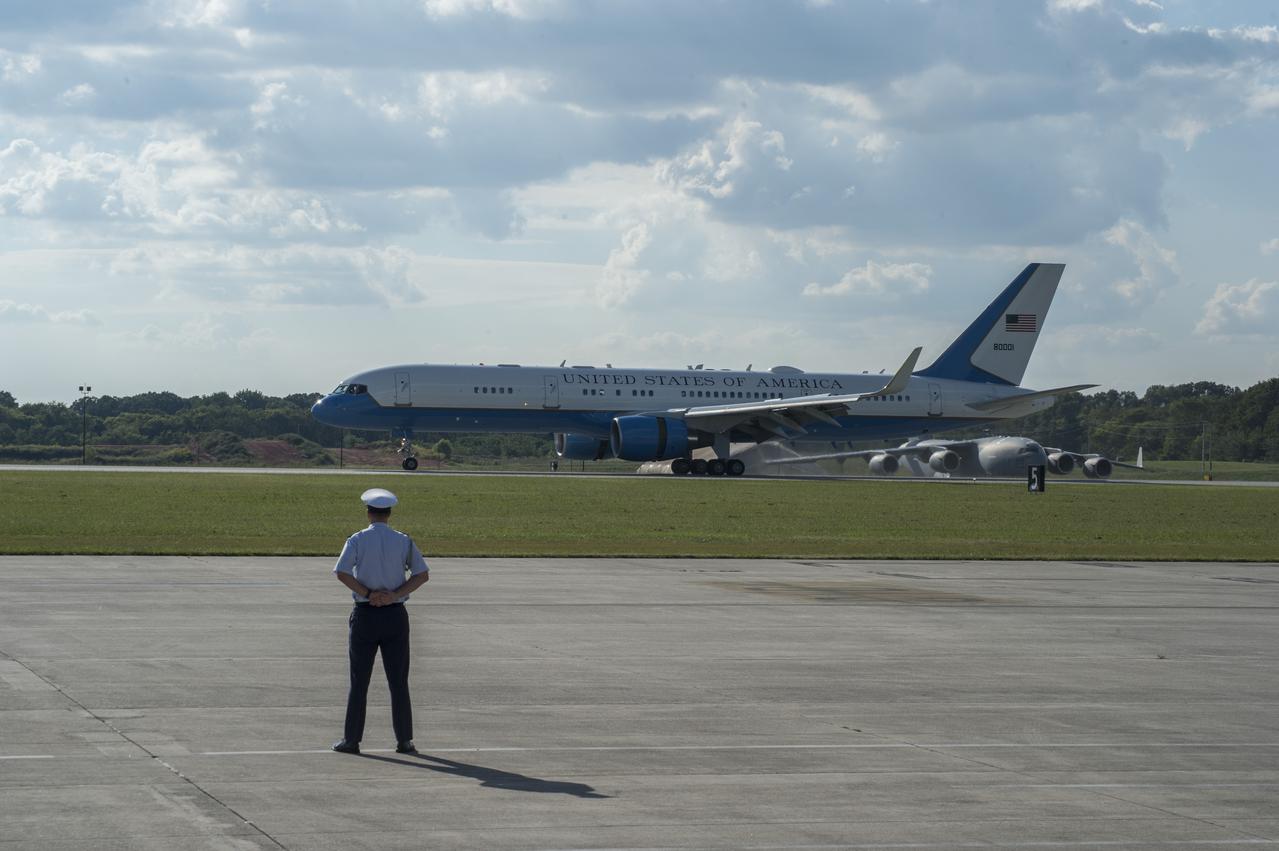 Air Force Two lands with Vice President Mike Pence along with Congressman Robert Aderholt at the Redstone Army Airfield in Huntsville, Alabama, on Monday, Sept. 25. The Vice President is visiting NASA’s Marshall Space Flight Center, located on Redstone Arsenal, to meet with employees, view test hardware for NASA’s Space Launch System — America’s new deep-space rocket, and tour the Payload Operations Integration Center, “science central” for the International Space Station. 
