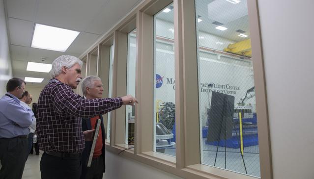 NASA image: Congressman Mo Brooks views Orion Stage Adapter, (OSA), flight h