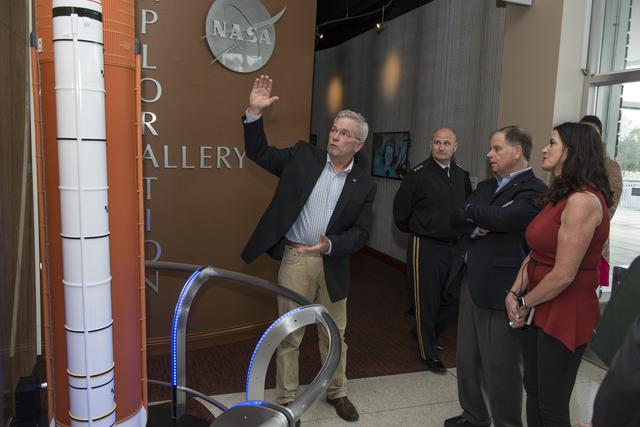 NASA image: Senator Doug Jones (D-AL) Tour of MSFC Facilities